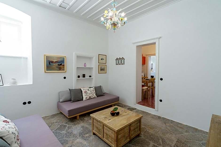 LIVIN Hydra Garden Suite