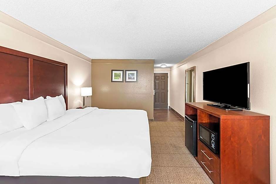 Comfort Inn & Suites Heath