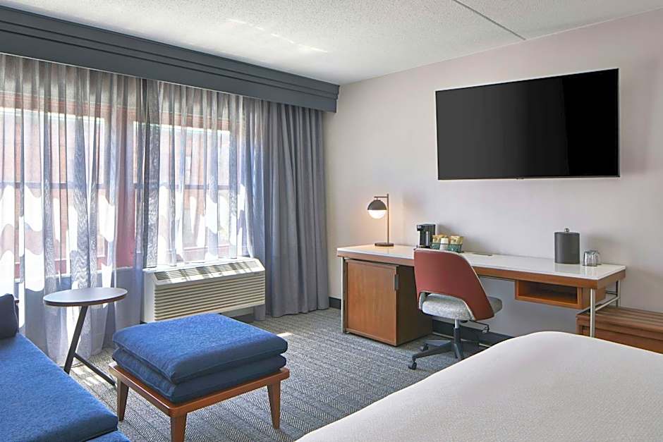 Courtyard by Marriott Providence Downtown