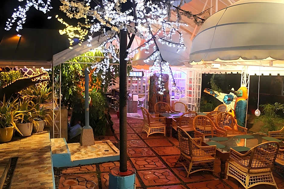 Deep Forest Garden Hotel