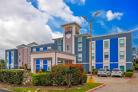 Comfort Inn & Suites Houston FM1960 - Champions