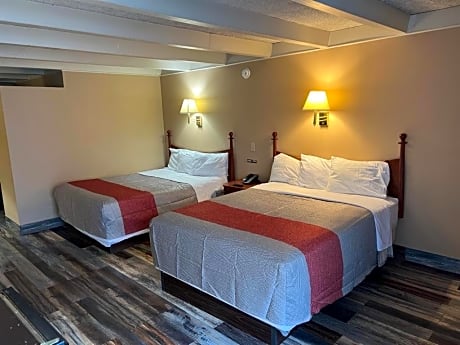 Deluxe Queen Room