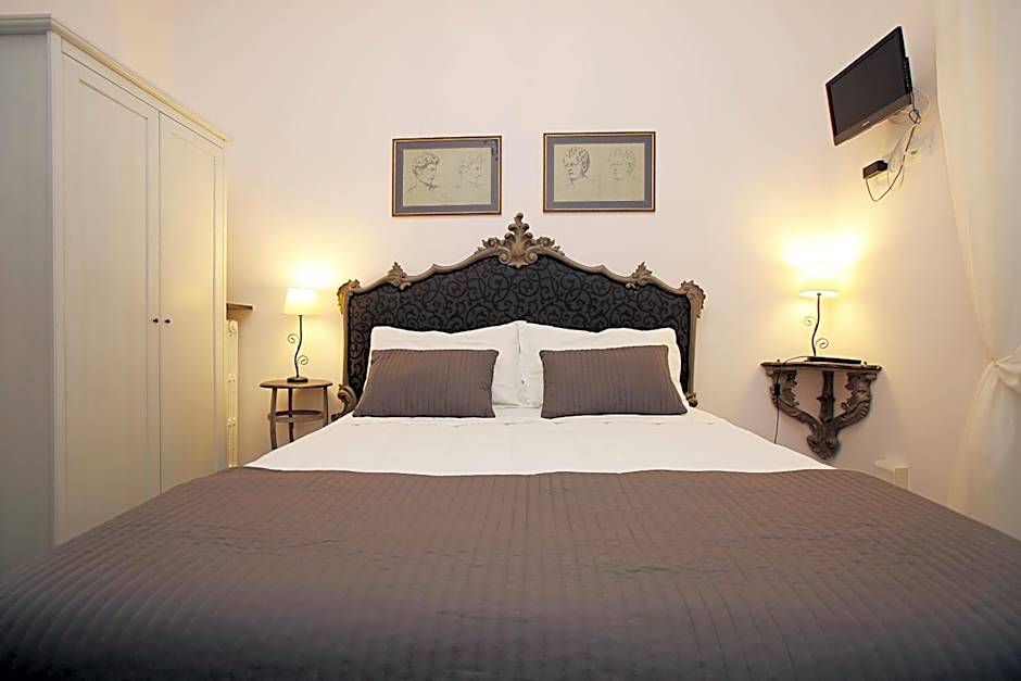 Amica Roma Guest House