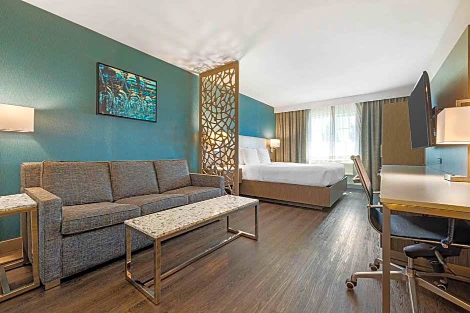 Best Western Plus Temecula Wine Country Hotel & Suites