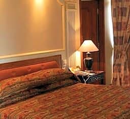 Hotel Tuli International