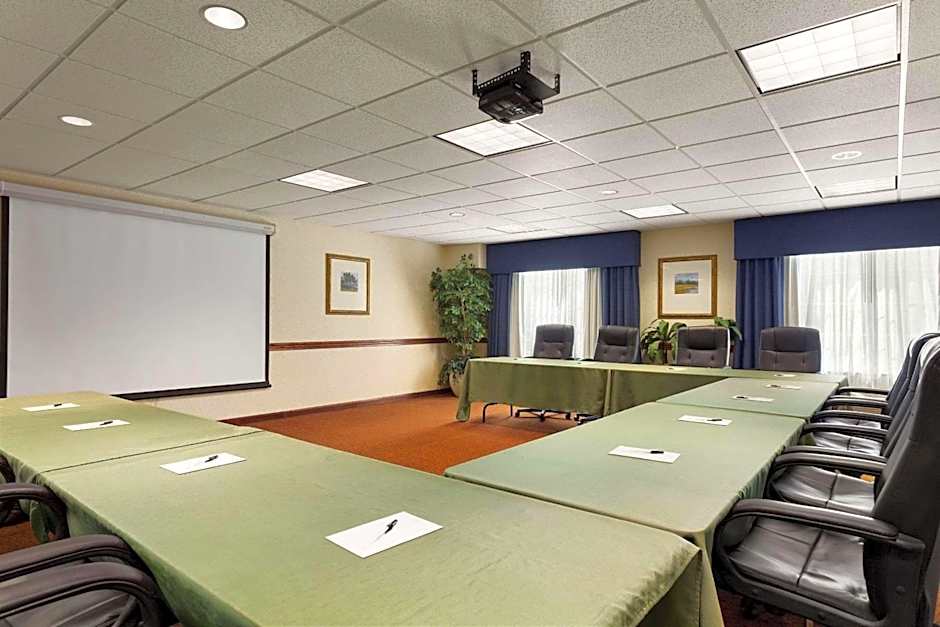 Country Inn & Suites by Radisson, Madison, AL