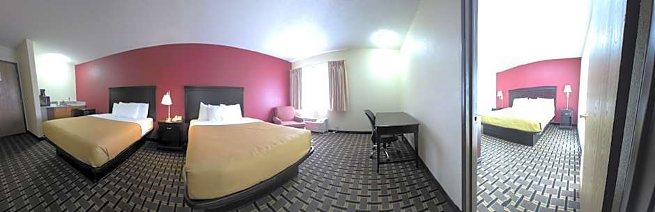 Photo 1 of 7 of 1 King Bed and 2 Queen Beds Suite, Whirlpool