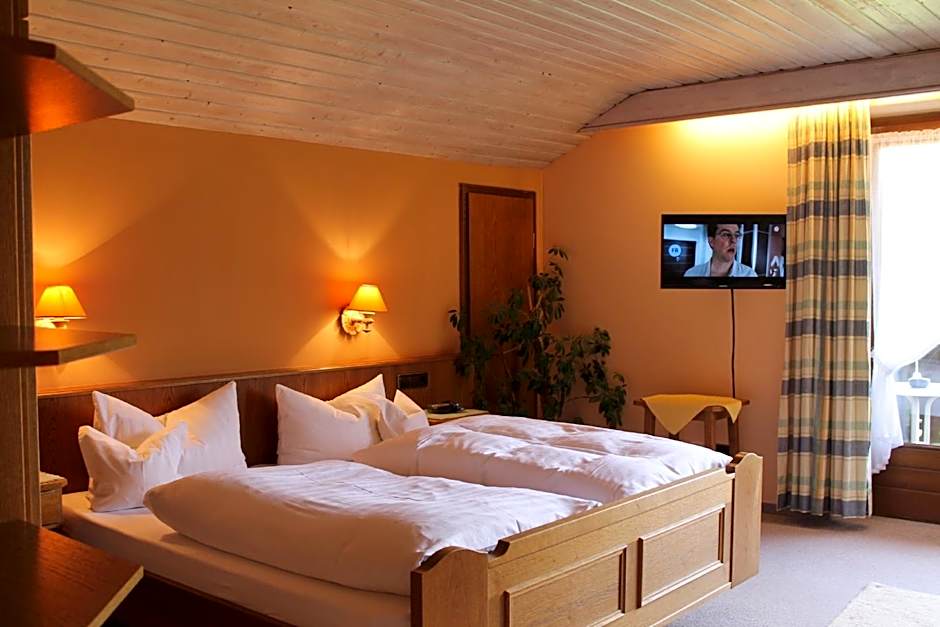 DEVA Hotel-Restaurant Fischerwirt inklusive Chiemgau Card