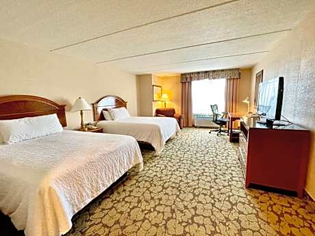 Queen Room with Two Queen Beds - Disability Access