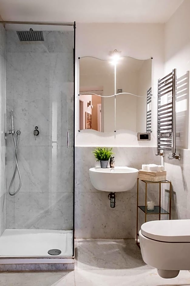 Moncada Suites & Apartments