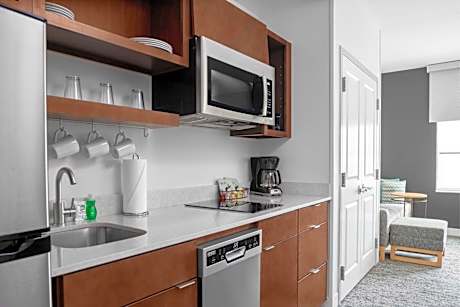 1 Bedroom Suite, 2 Queen, Sofa bed, City view