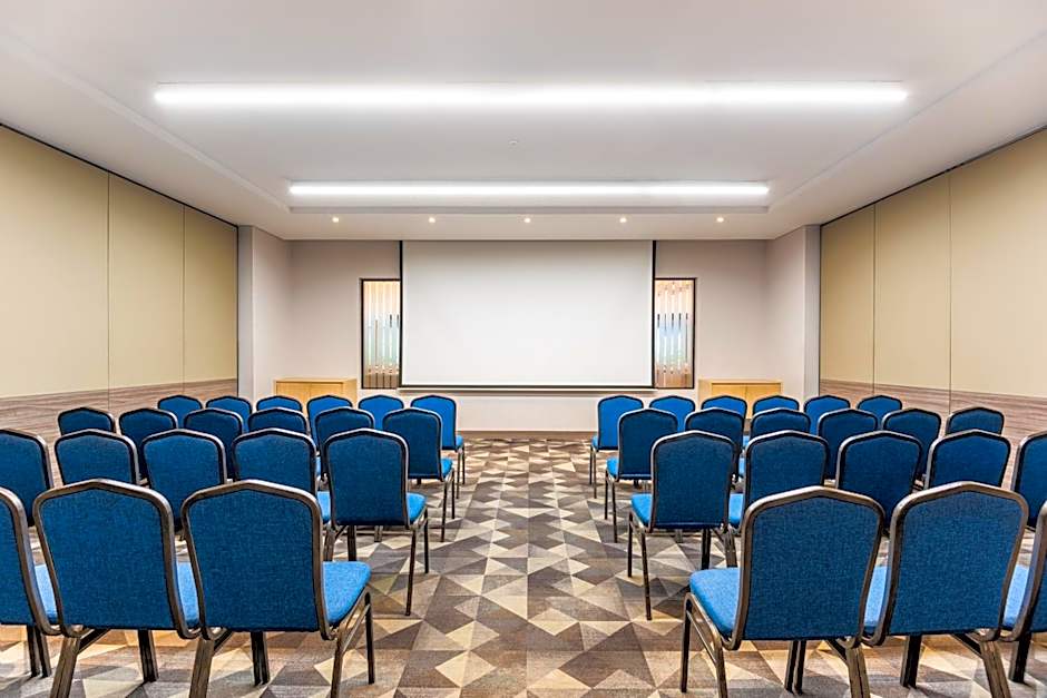 Cosmos 100 Hotel & Centro de Convenciones - Hoteles Cosmos