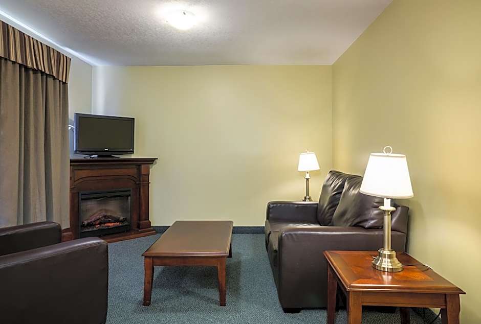 Shallow Bay Motel & Cabins Conference Centre