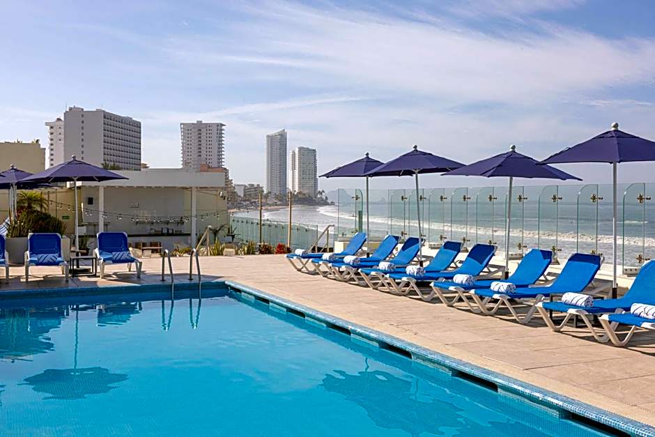 DoubleTree by Hilton Mazatlan