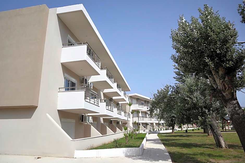 Hotel Sarti Beach