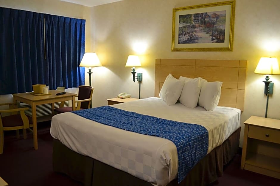 Travelodge by Wyndham Niagara Falls