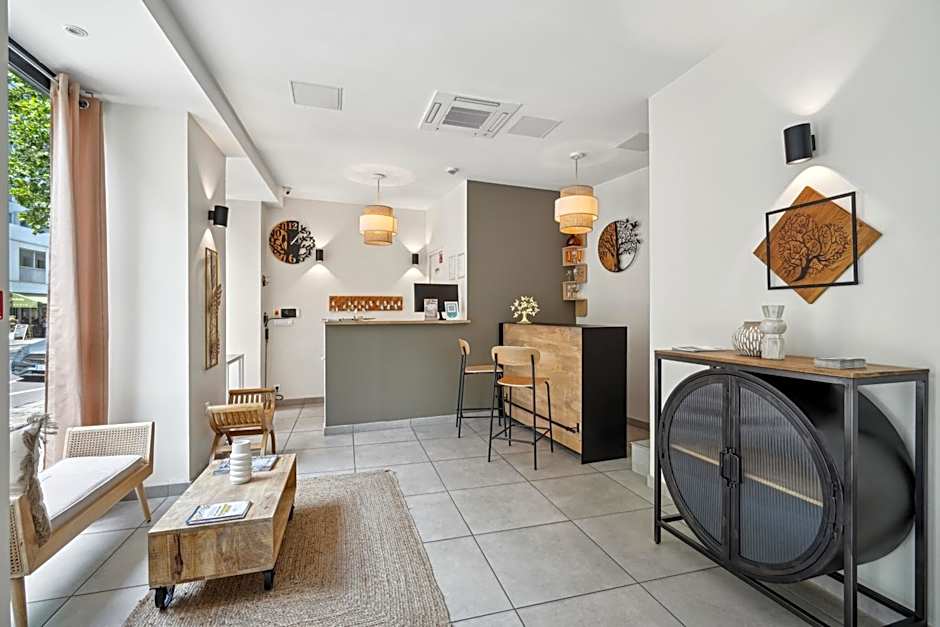 Hôtel Le National Clichy Paris
