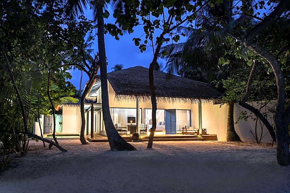 The Halcyon Private Isles Maldives, Autograph Collection