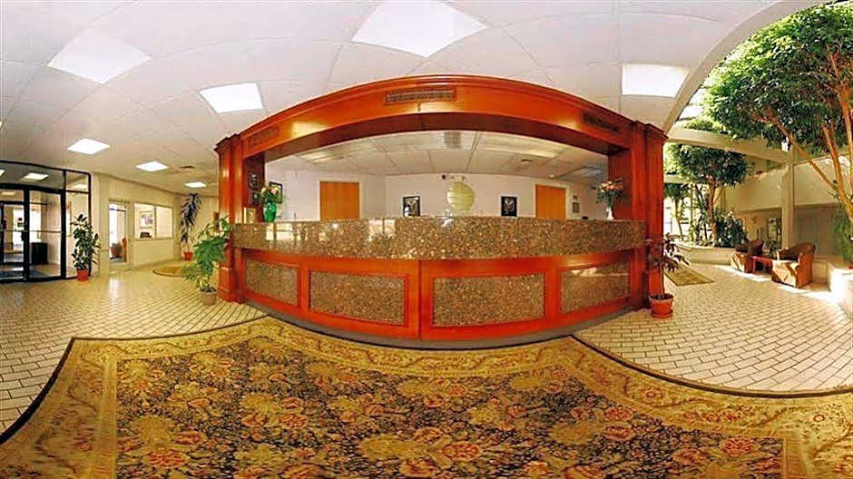 Greeneville Inn And Suites