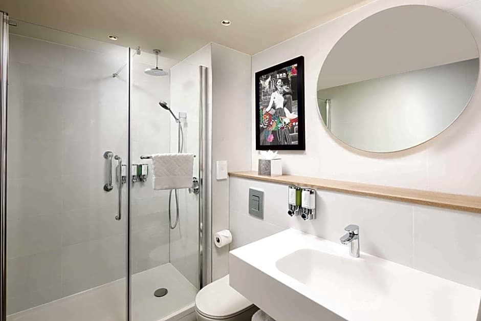 Hampton by Hilton London Old Street