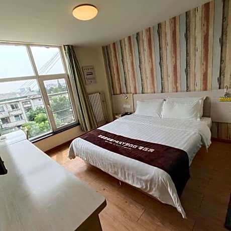 WH - Traditional Bed Room