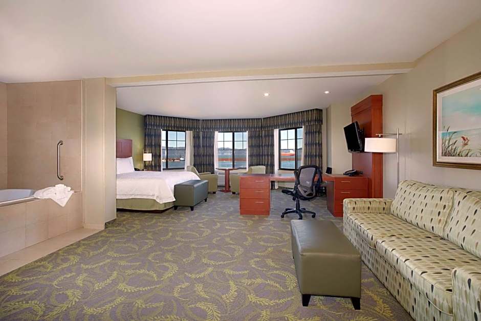 Hampton Inn By Hilton & Suites Astoria, Or