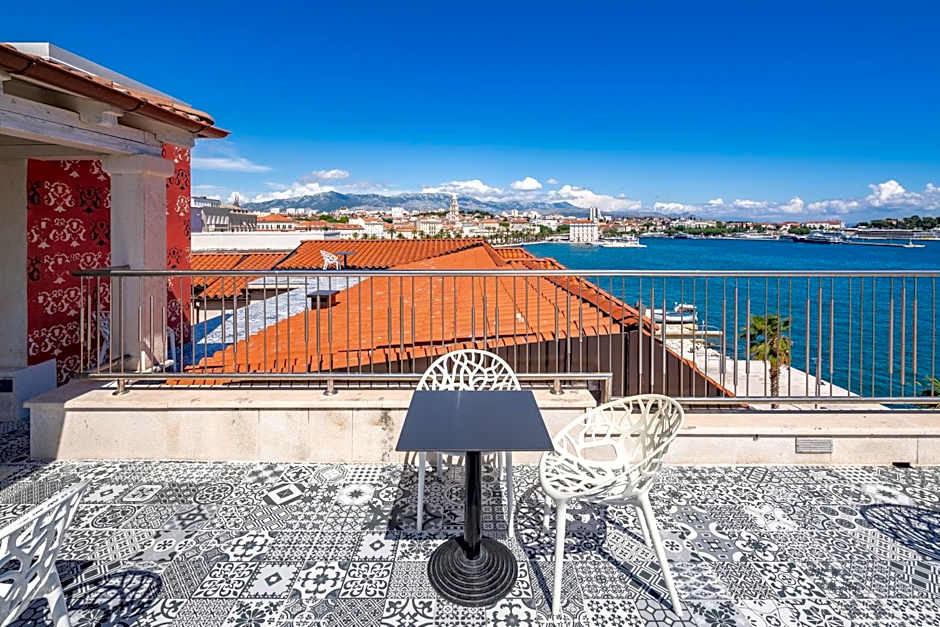 Galeria Valeria Seaside Downtown - MAG Quaint & Elegant Boutique Hotels