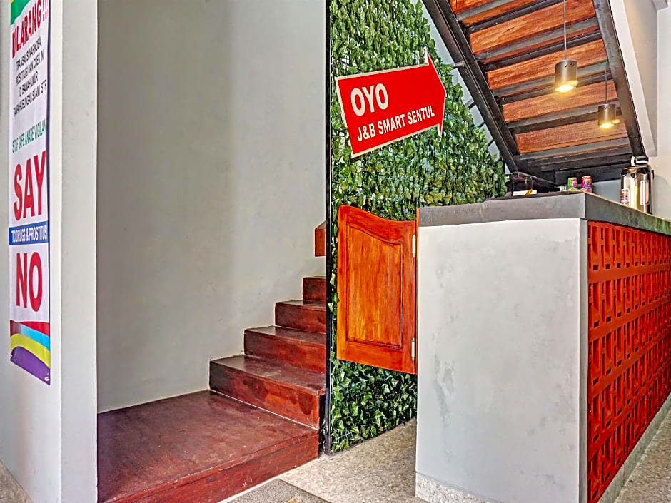 Capital O 92765 J&b Smart Sentul