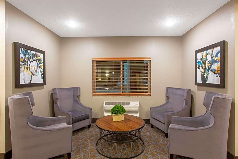 AmericInn by Wyndham Humboldt