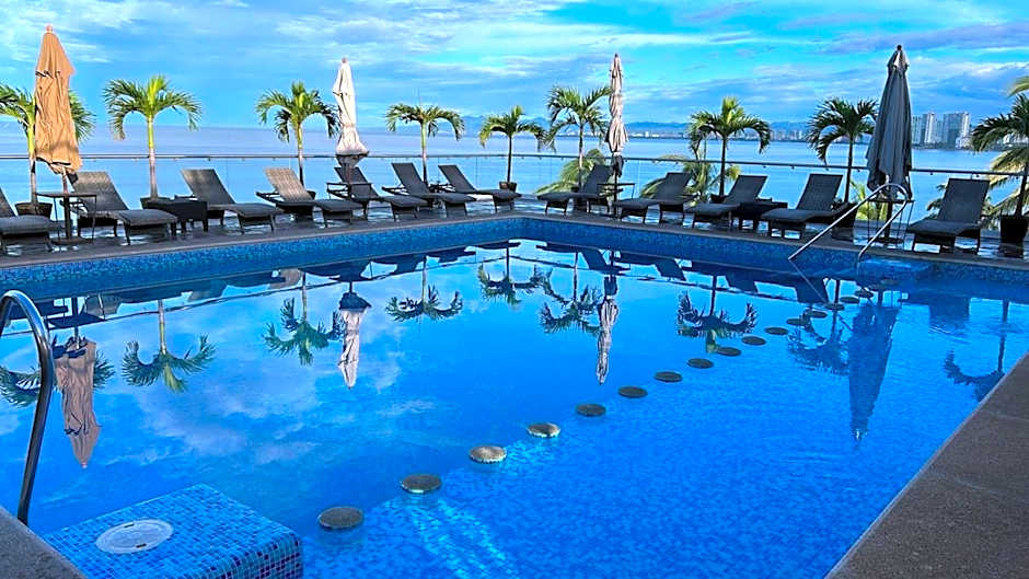 The Paramar Beachfront Boutique Hotel With Breakfast Included - Downtown Malecon