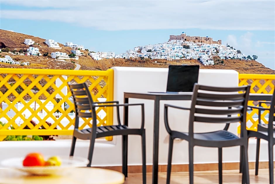 Aelia Apartments & Suites