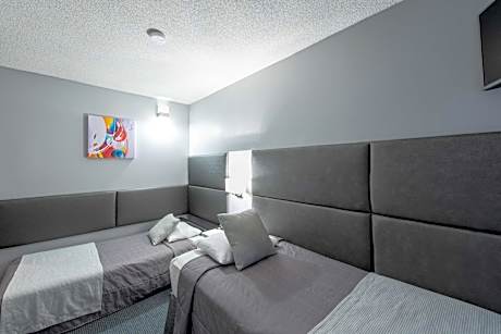 Twin Room with Disability Access - Non-Smoking