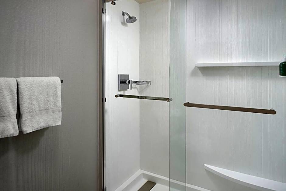 Courtyard by Marriott Greenville Haywood Mall