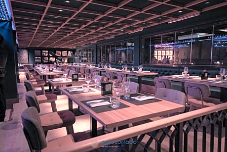 Hotel Faro, a Lopesan Collection Hotel