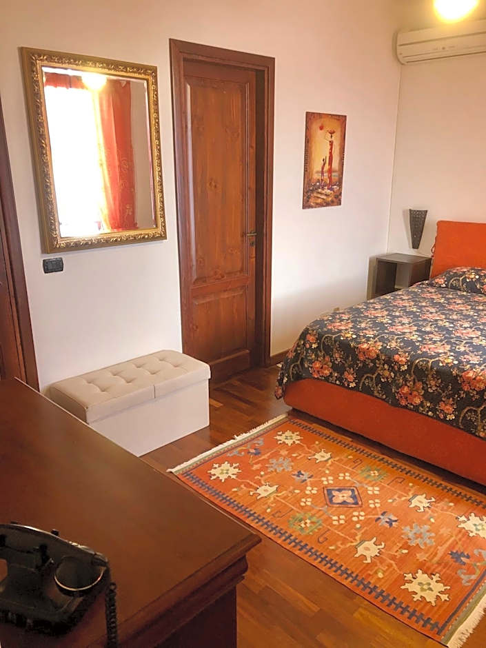 B&B Roomantic & Piscina Idromassaggio