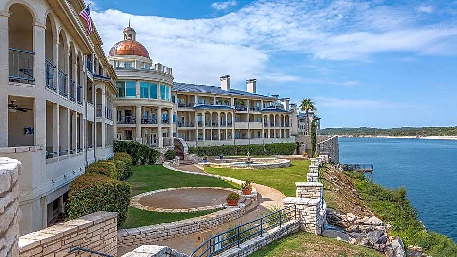 Lake Travis Stunning Waterfront, Sunset & Pool Views, Pet Friendly, Boat Ramp, Lago Vista, Texas