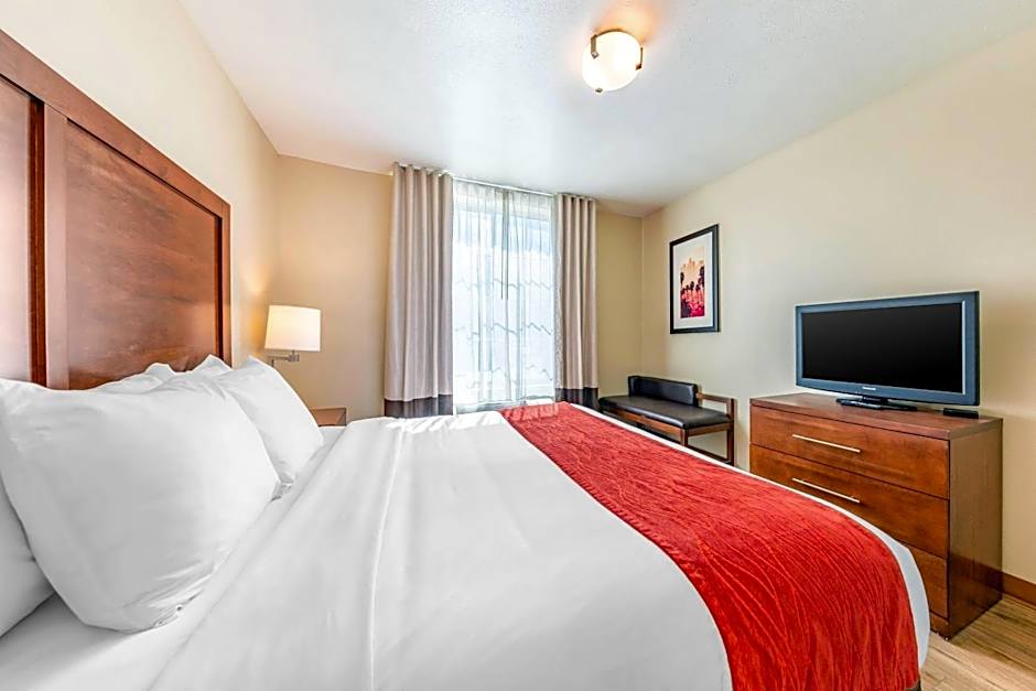 Comfort Inn & Suites Lancaster Antelope Valley