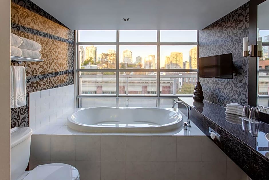 Opus Vancouver