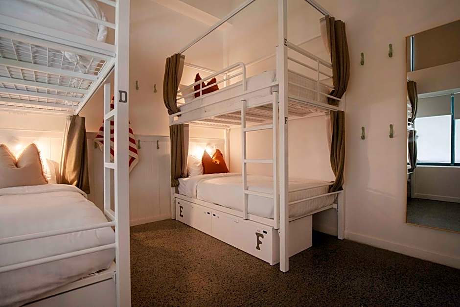 Little Drifter Cairns