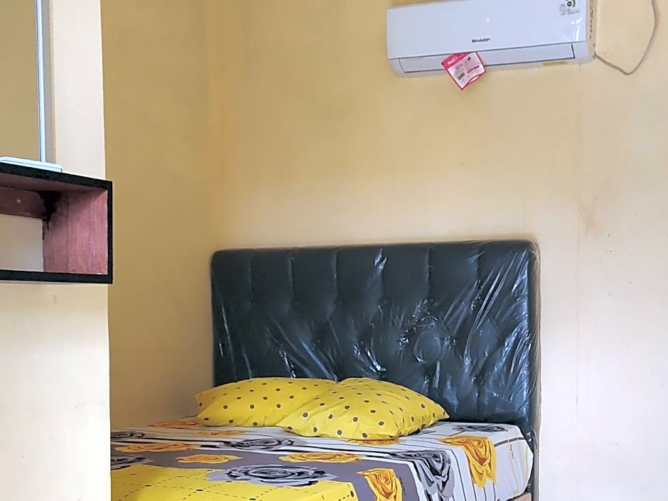 penginapan karanglaut santolo