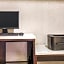 La Quinta Inn & Suites by Wyndham Las Vegas Summerlin Tech