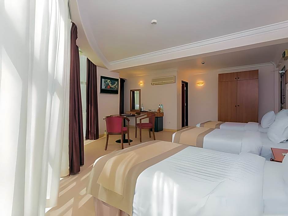 Champa Central Hotel