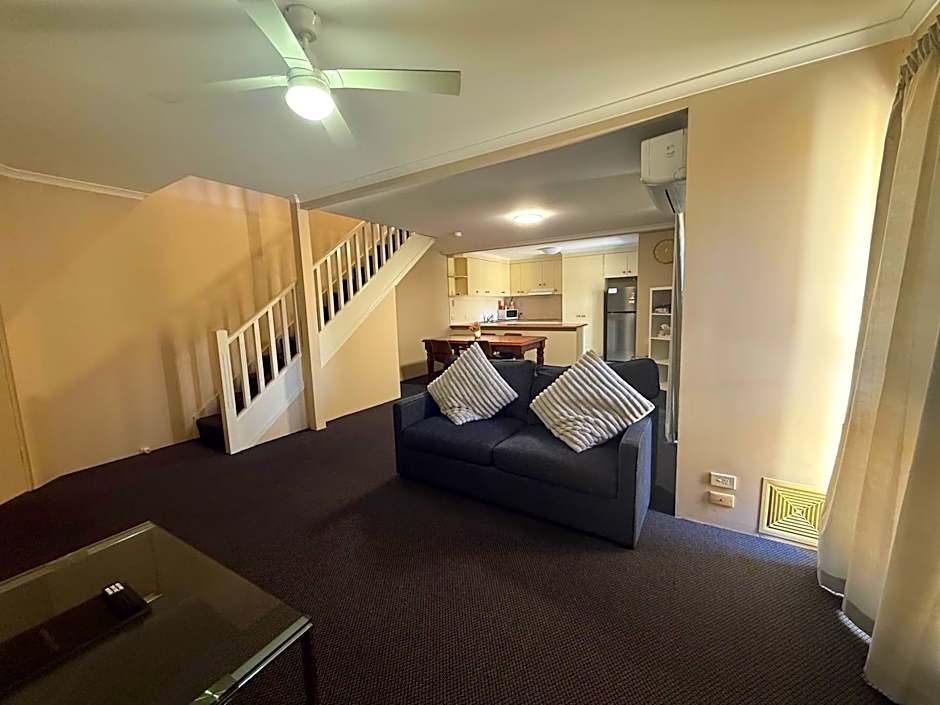 Harbour Sails Motor Inn