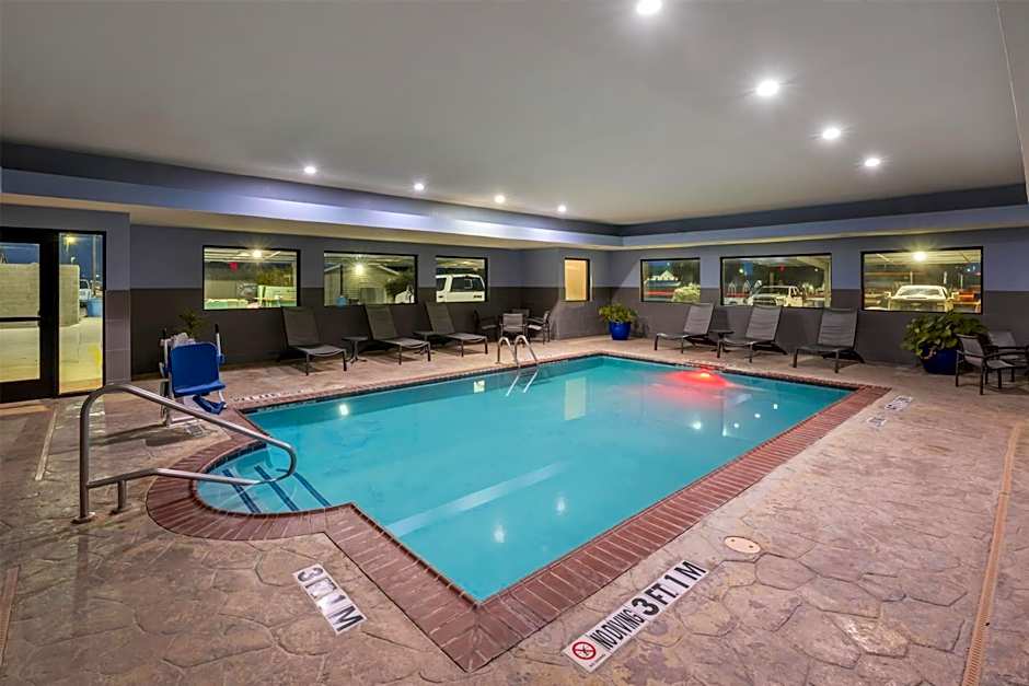 Best Western Plus Big Lake Inn
