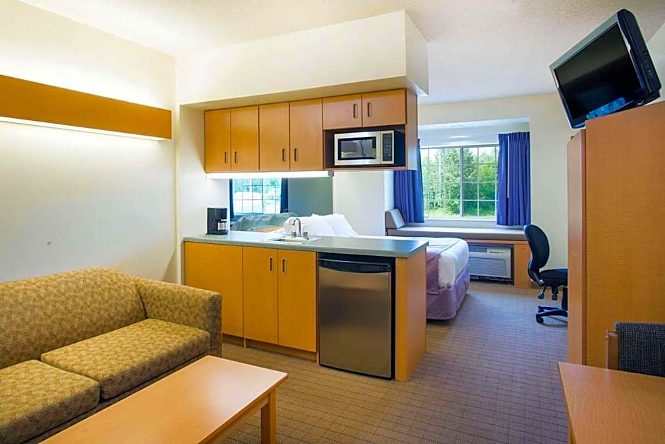 Microtel Inn & Suites By Wyndham Plattsburgh