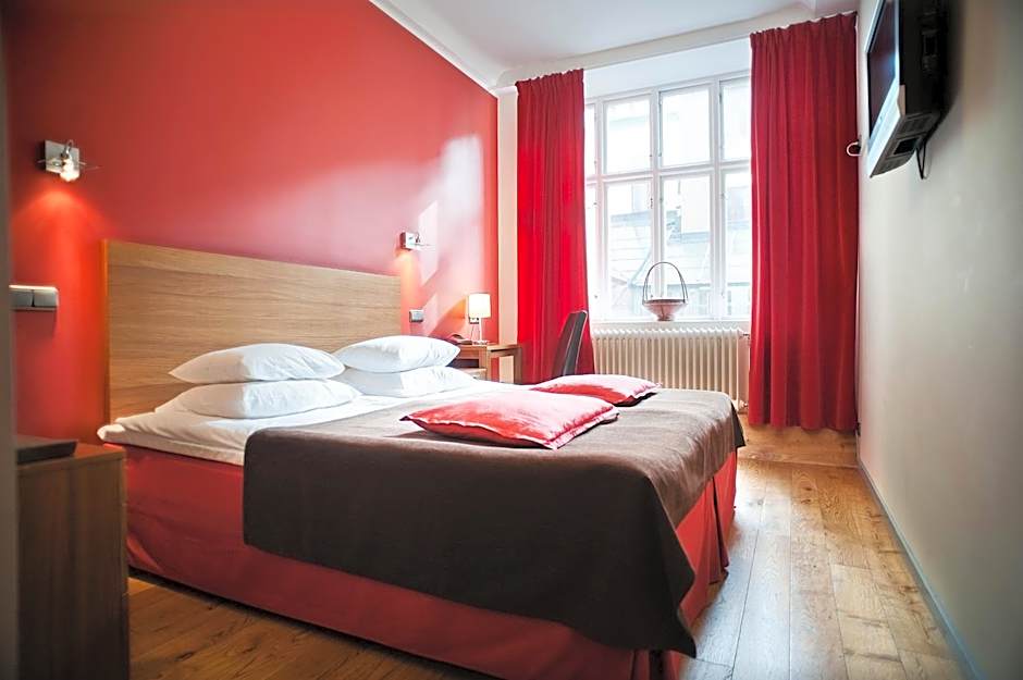 Photo 1 of 4 of 1 Double Bed or 2 Beds