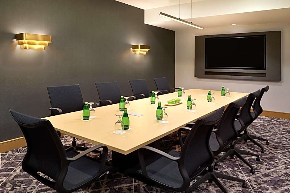 Sheraton Ottawa Hotel