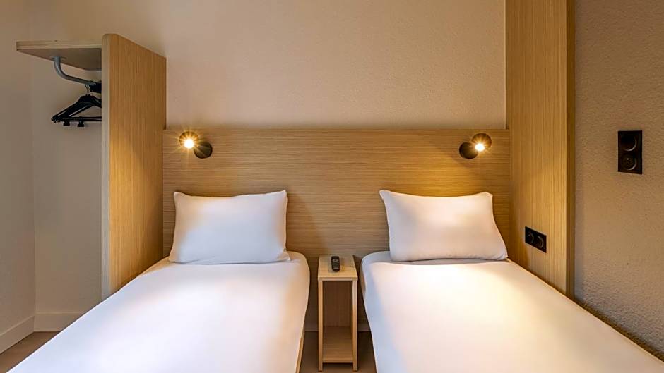 Premiere Classe Roissy CDG - Paris Nord 2 - Parc des Expositions