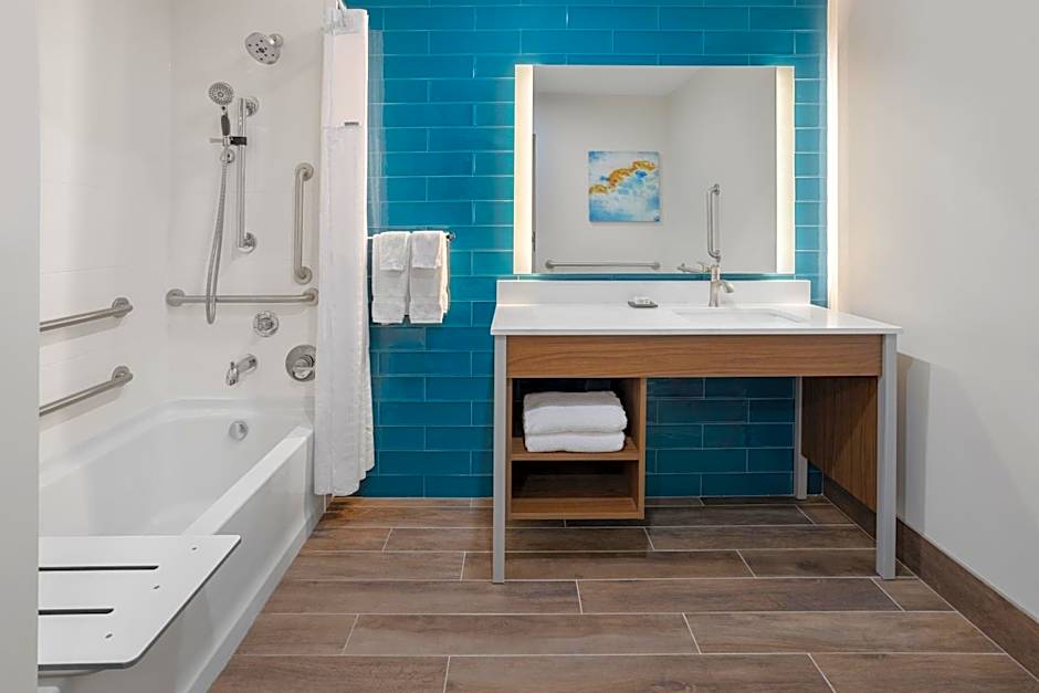 La Quinta Inn & Suites by Wyndham Williston/Burlington