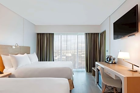 Deluxe Double Room with Two Double Beds and City View